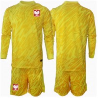 Camiseta Polonia Portero Primera Equipación Replica Eurocopa 2024 para niños mangas largas (+ Pantalones cortos)